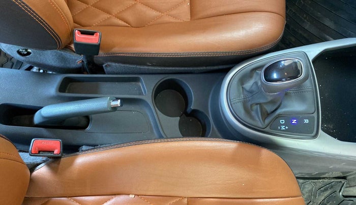 2021 Hyundai GRAND I10 NIOS ASTA AMT 1.2 KAPPA VTVT, Petrol, Automatic, 32,062 km, Gear Lever