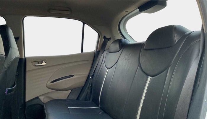 2019 Hyundai NEW SANTRO SPORTZ MT, Petrol, Manual, 34,173 km, Right Side Rear Door Cabin
