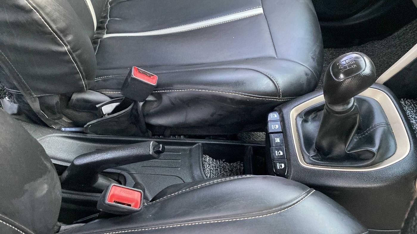 2019 Hyundai NEW SANTRO SPORTZ MT, Petrol, Manual, 34,173 km, Gear Lever