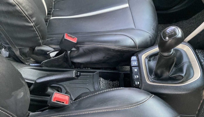2019 Hyundai NEW SANTRO SPORTZ MT, Petrol, Manual, 34,173 km, Gear Lever