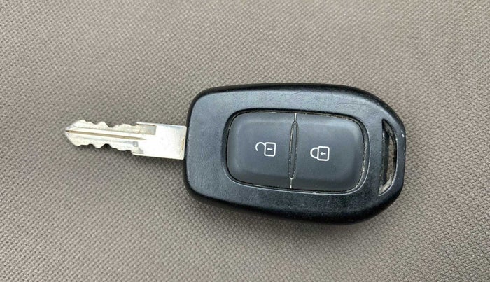 2016 Renault Duster 110 PS RXL 4X2 AMT, Diesel, Automatic, 61,665 km, Key Close Up