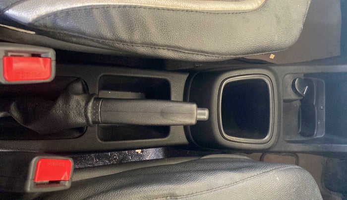 2017 Renault Kwid RXT 1.0 AMT (O), Petrol, Automatic, 15,452 km, Gear Lever