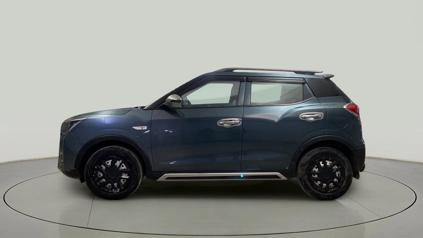 2019 Mahindra XUV300 W4 1.2 PETROL, Petrol, Manual, 20,234 km, Left Side