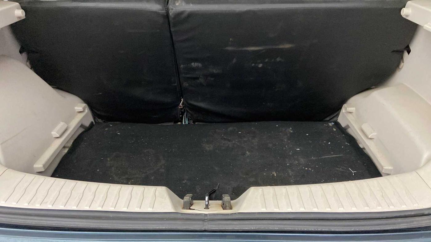 2019 Mahindra XUV300 W4 1.2 PETROL, Petrol, Manual, 20,234 km, Boot Inside