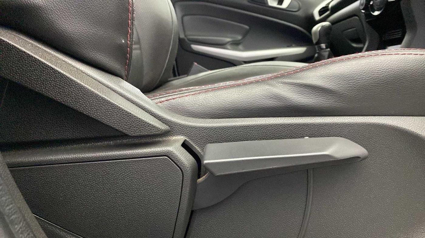 2017 Ford Ecosport TITANIUM+ 1.5L DIESEL, Diesel, Manual, 67,377 km, Driver Side Adjustment Panel