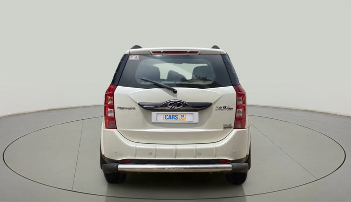 2017 Mahindra XUV500 W10 AT, Diesel, Automatic, 24,950 km, Back/Rear