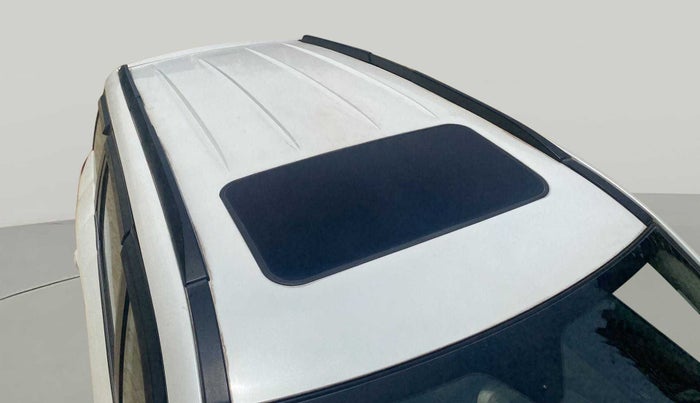 2017 Mahindra XUV500 W10 AT, Diesel, Automatic, 24,950 km, Roof