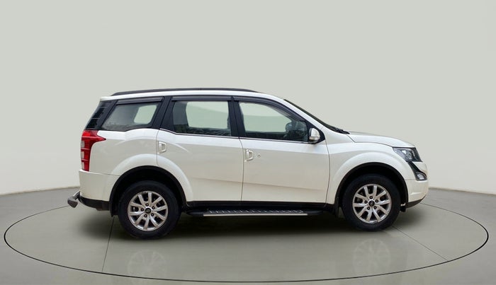 2017 Mahindra XUV500 W10 AT, Diesel, Automatic, 24,950 km, Right Side View