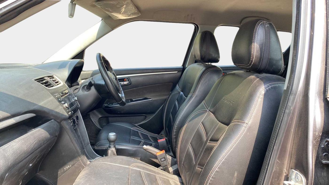 2016 Maruti Swift VDI ABS, Diesel, Manual, 51,434 km, Right Side Front Door Cabin