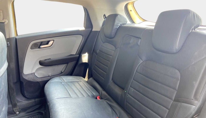 2020 Tata ALTROZ XZ PETROL, Petrol, Manual, 33,898 km, Right Side Rear Door Cabin