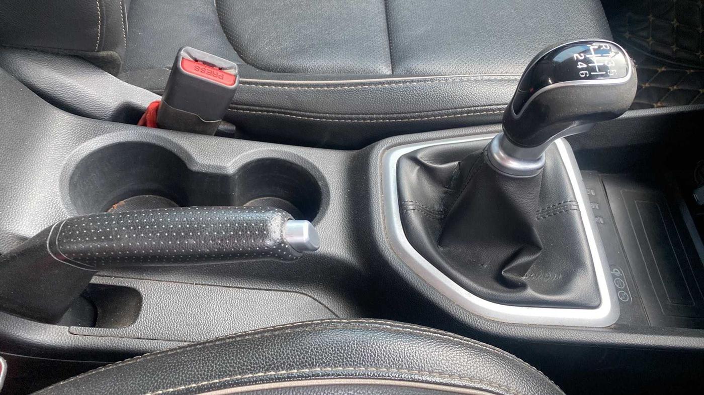 2018 Hyundai Creta SX (O) 1.6 DIESEL, Diesel, Manual, 75,608 km, Gear Lever
