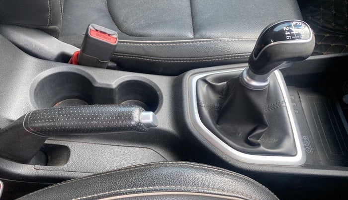 2018 Hyundai Creta SX (O) 1.6 DIESEL, Diesel, Manual, 75,608 km, Gear Lever