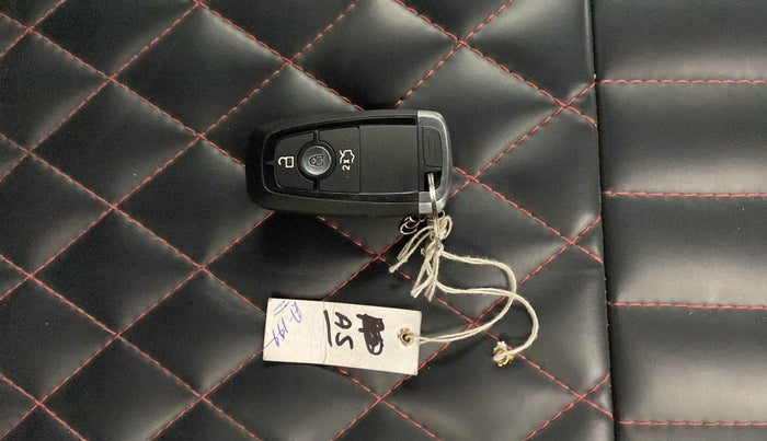 2020 Ford FREESTYLE TITANIUM 1.2 PETROL, Petrol, Manual, 33,888 km, Key Close Up