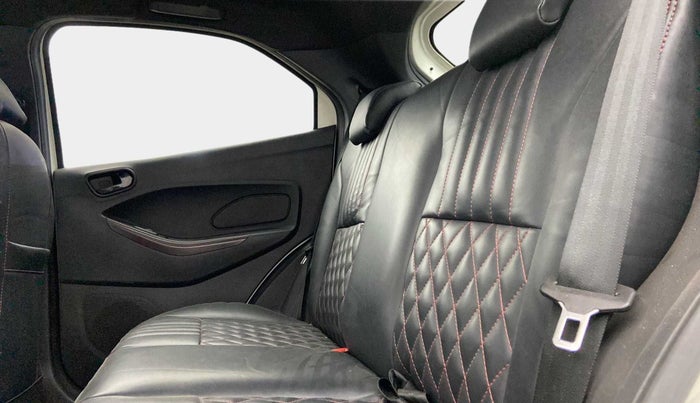 2020 Ford FREESTYLE TITANIUM 1.2 PETROL, Petrol, Manual, 33,888 km, Right Side Rear Door Cabin