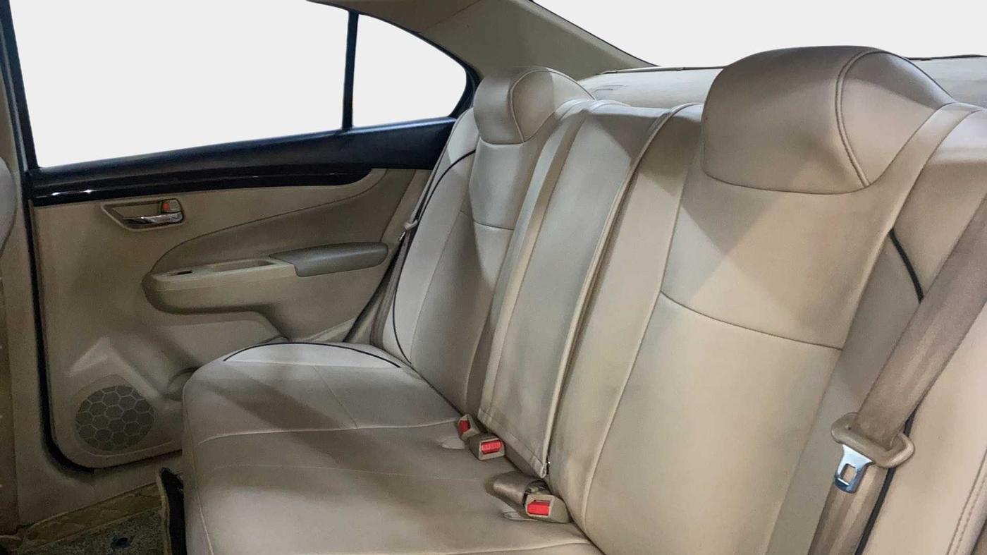 2018 Maruti Ciaz ALPHA DIESEL 1.3, Diesel, Manual, 1,13,475 km, Right Side Rear Door Cabin