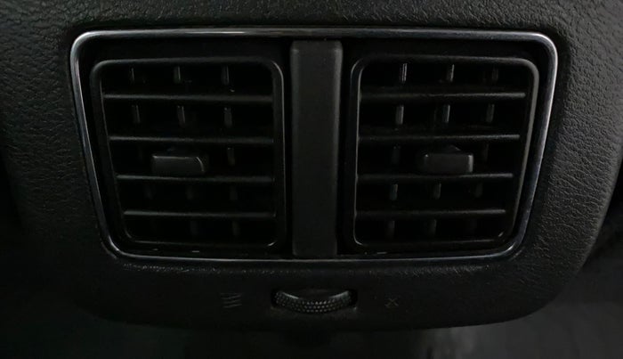 2021 Nissan MAGNITE XV PREMIUM TURBO CVT DUAL TONE, Petrol, Automatic, 45,851 km, Rear AC Vents