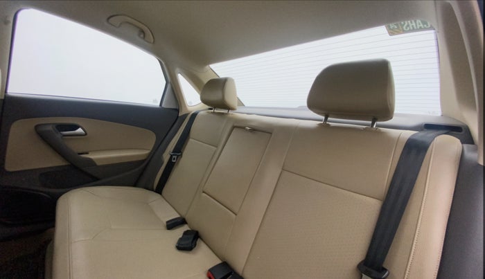 2018 Volkswagen Vento HIGHLINE PLUS 1.5 AT 16 ALLOY, Diesel, Automatic, 81,384 km, Right Side Rear Door Cabin