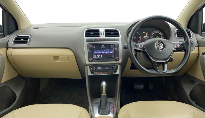 2018 Volkswagen Vento HIGHLINE PLUS 1.5 AT 16 ALLOY, Diesel, Automatic, 81,384 km, Dashboard