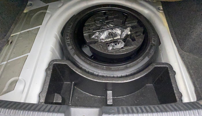 2018 Volkswagen Vento HIGHLINE PLUS 1.5 AT 16 ALLOY, Diesel, Automatic, 81,384 km, Spare Tyre