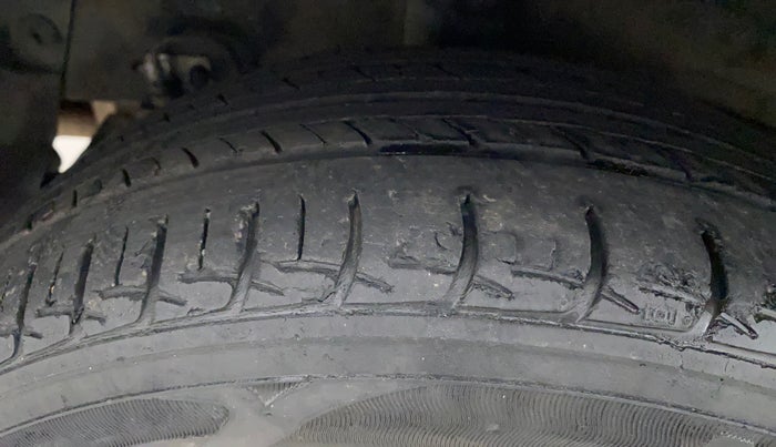 2013 Hyundai Grand i10 SPORTZ 1.2 KAPPA VTVT, Petrol, Manual, 67,043 km, Right Rear Tyre Tread