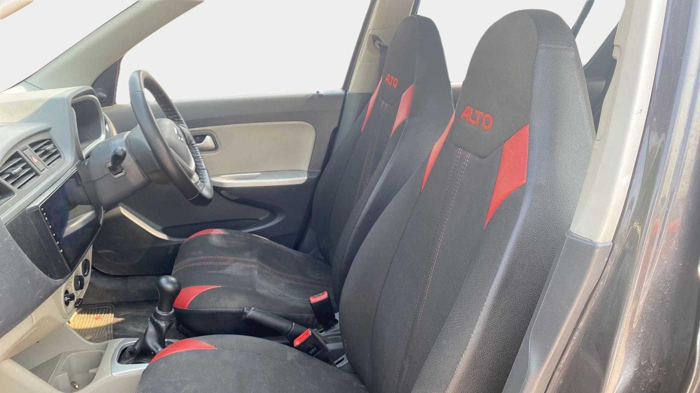 2018 Maruti Alto K10 VXI, CNG, Manual, 1,02,904 km, Right Side Front Door Cabin