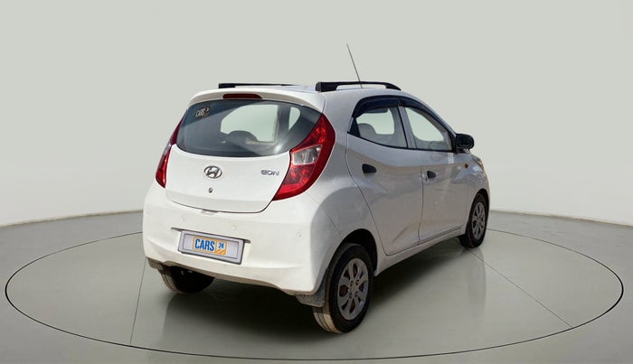 2017 Hyundai Eon MAGNA +, CNG, Manual, 91,452 km, Right Back Diagonal