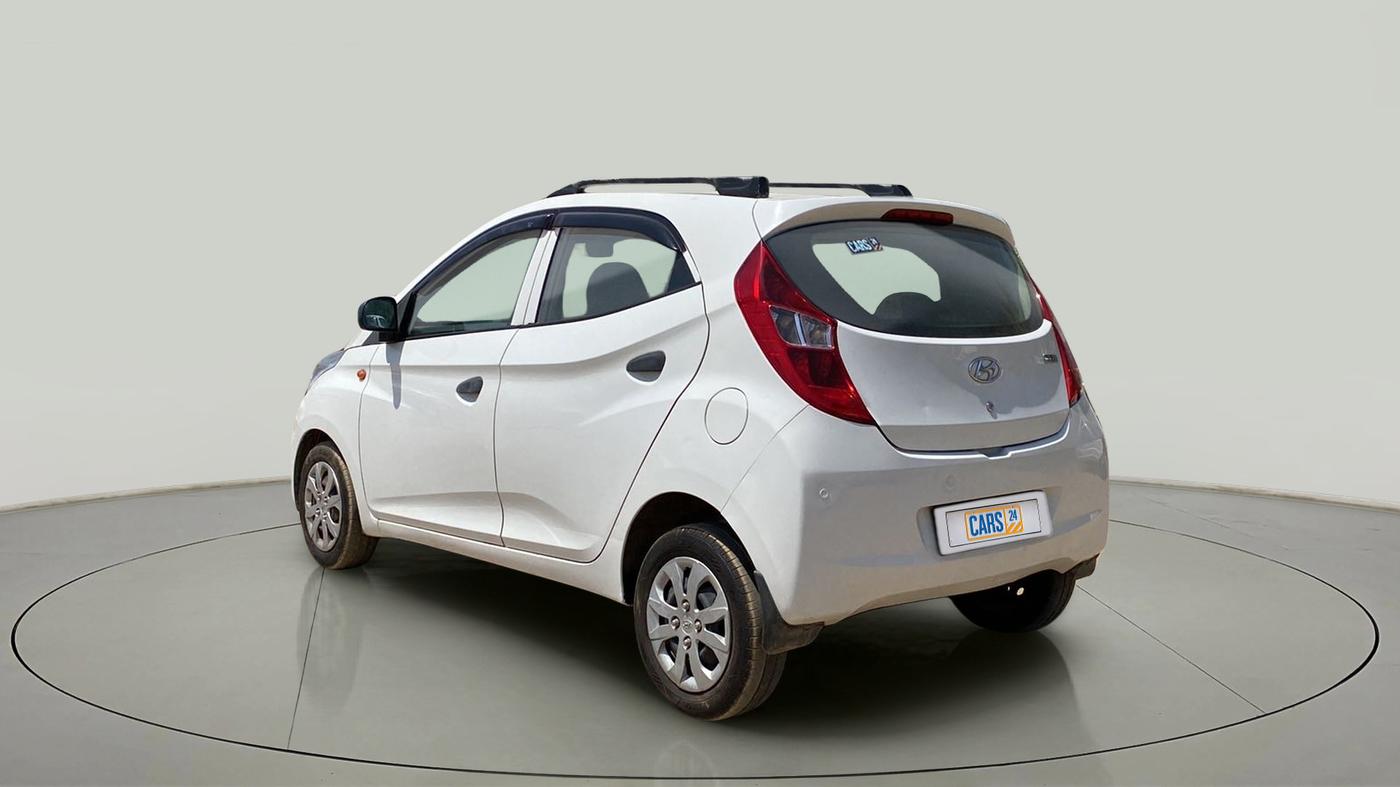 2017 Hyundai Eon MAGNA +, CNG, Manual, 91,452 km, Left Back Diagonal