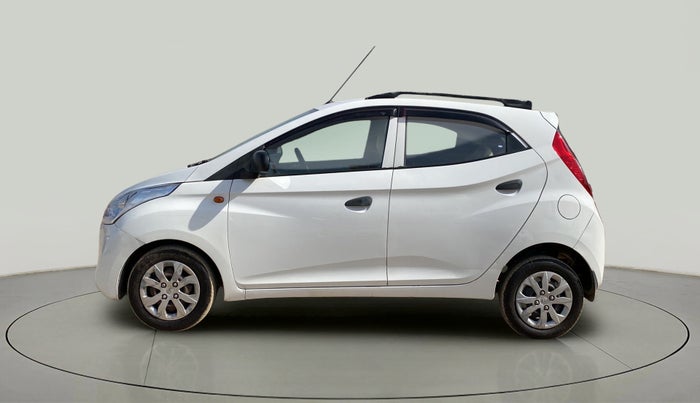 2017 Hyundai Eon MAGNA +, CNG, Manual, 91,452 km, Left Side