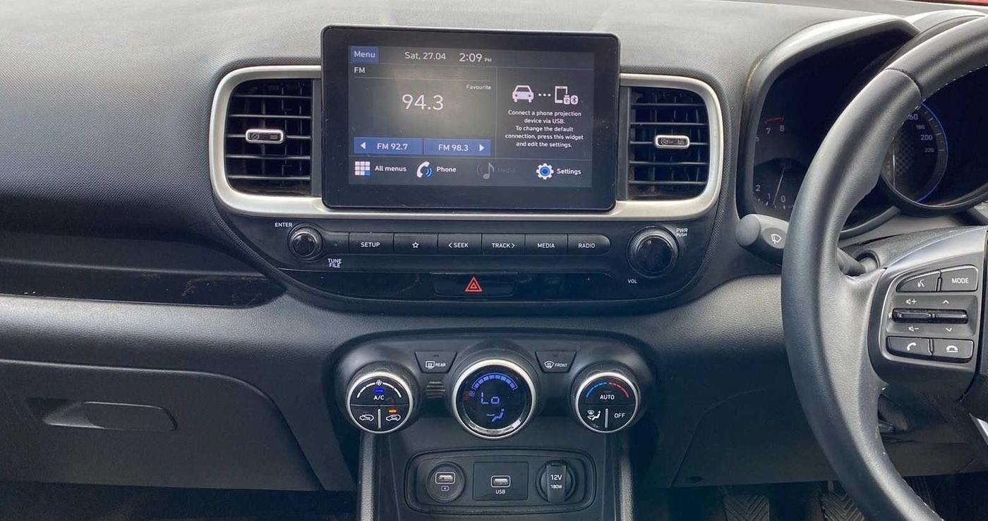 2021 Hyundai VENUE S+ 1.2, Petrol, Manual, 42,141 km, Air Conditioner