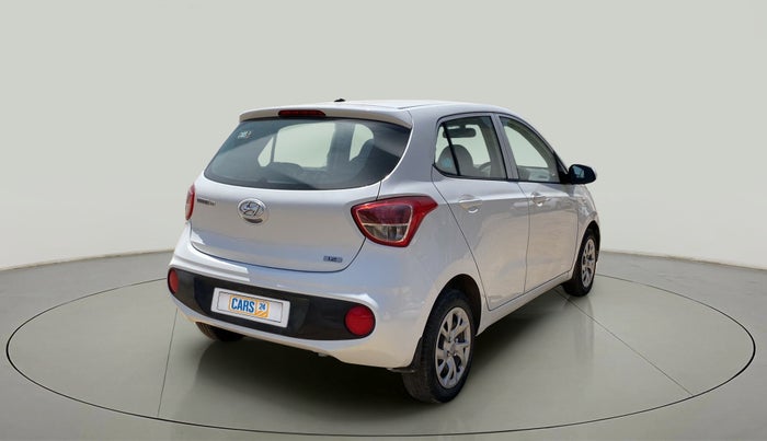 2017 Hyundai Grand i10 MAGNA 1.2 KAPPA VTVT, Petrol, Manual, 44,142 km, Right Back Diagonal