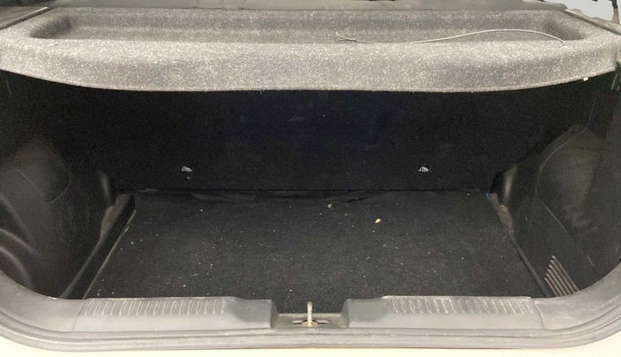 2018 Maruti Swift VXI, Petrol, Manual, 35,356 km, Boot Inside