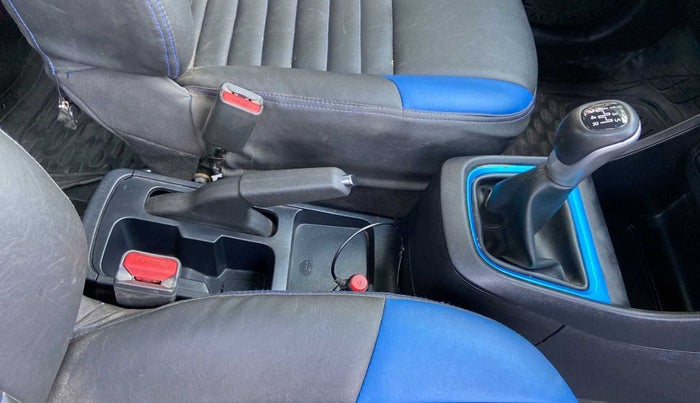 2021 Tata PUNCH CREATIVE  1.2 RTN DUAL TONE, Petrol, Manual, 25,109 km, Gear Lever