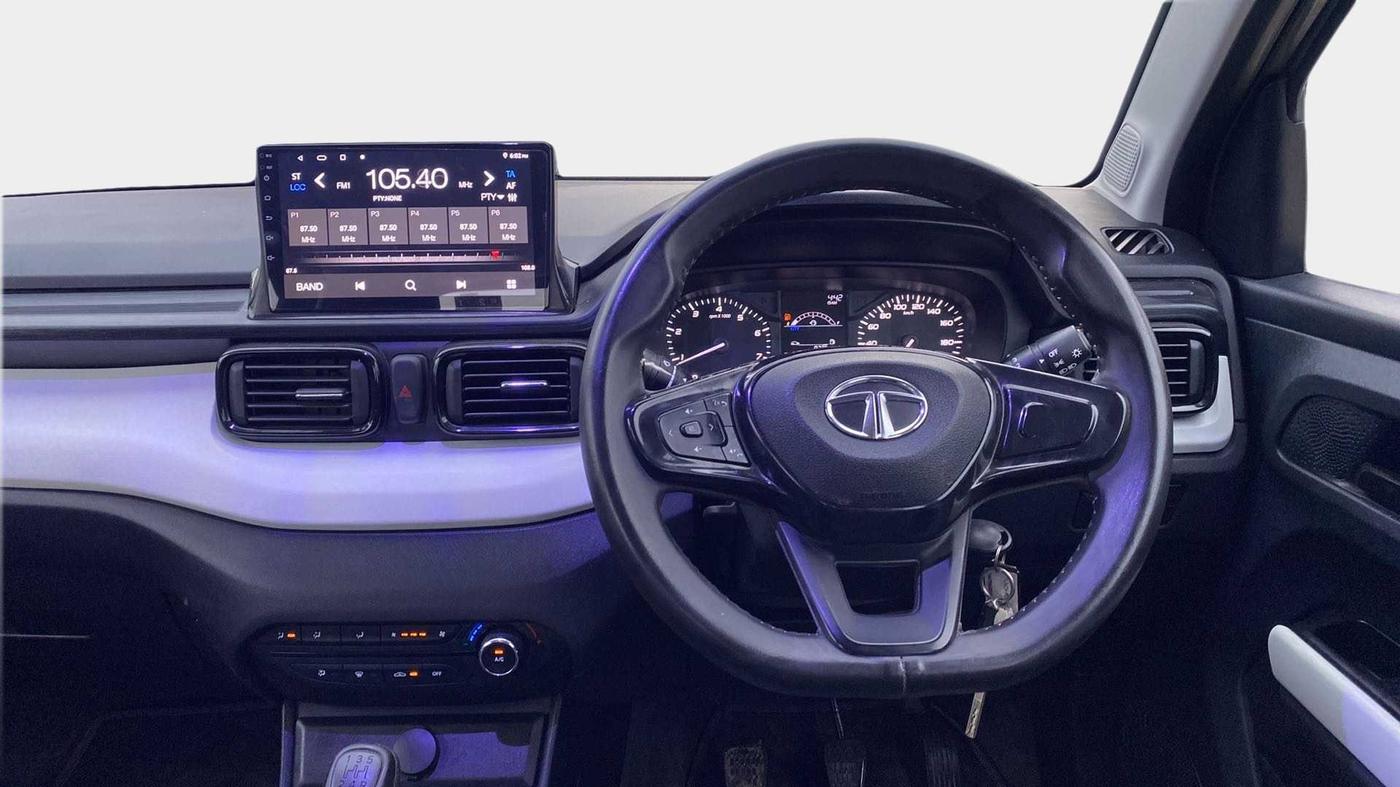 2023 Tata PUNCH PURE MT, Petrol, Manual, 8,246 km, Steering Wheel Close Up