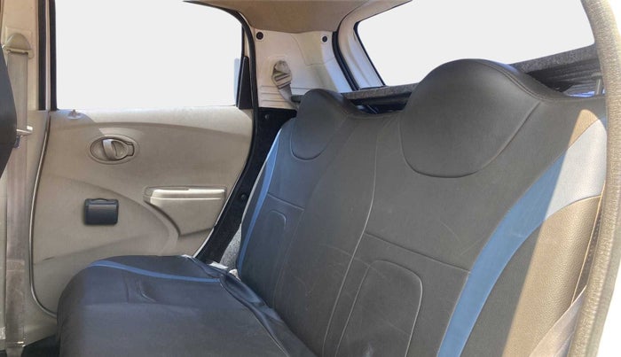 2016 Datsun Go T, CNG, Manual, 98,663 km, Right Side Rear Door Cabin