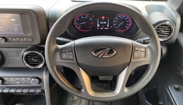 2022 Mahindra Thar LX  P 4WD AT CONVERTIBLE, Petrol, Automatic, 8,741 km, Steering Wheel Close Up