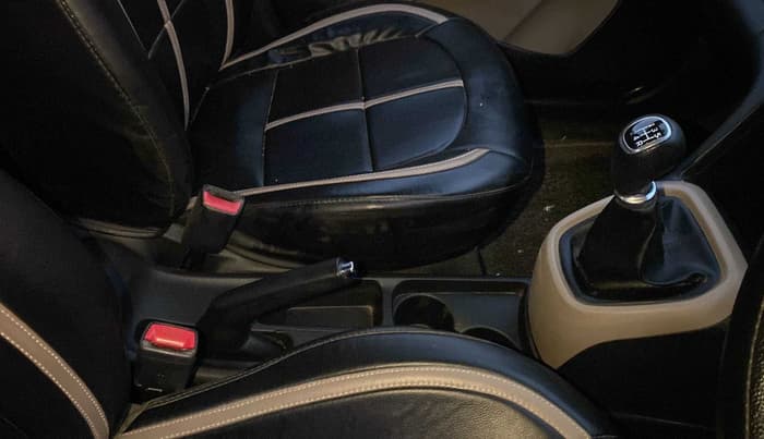 2019 Hyundai Grand i10 SPORTZ 1.2 KAPPA VTVT, Petrol, Manual, 16,152 km, Gear Lever