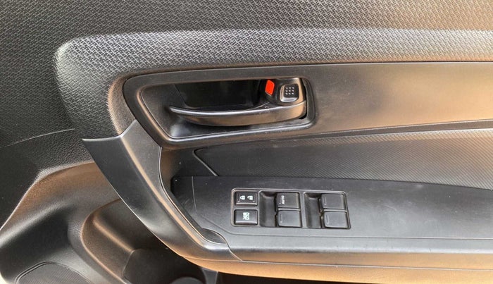 2021 Maruti Vitara Brezza LXI, Petrol, Manual, 34,595 km, Driver Side Door Panels Control