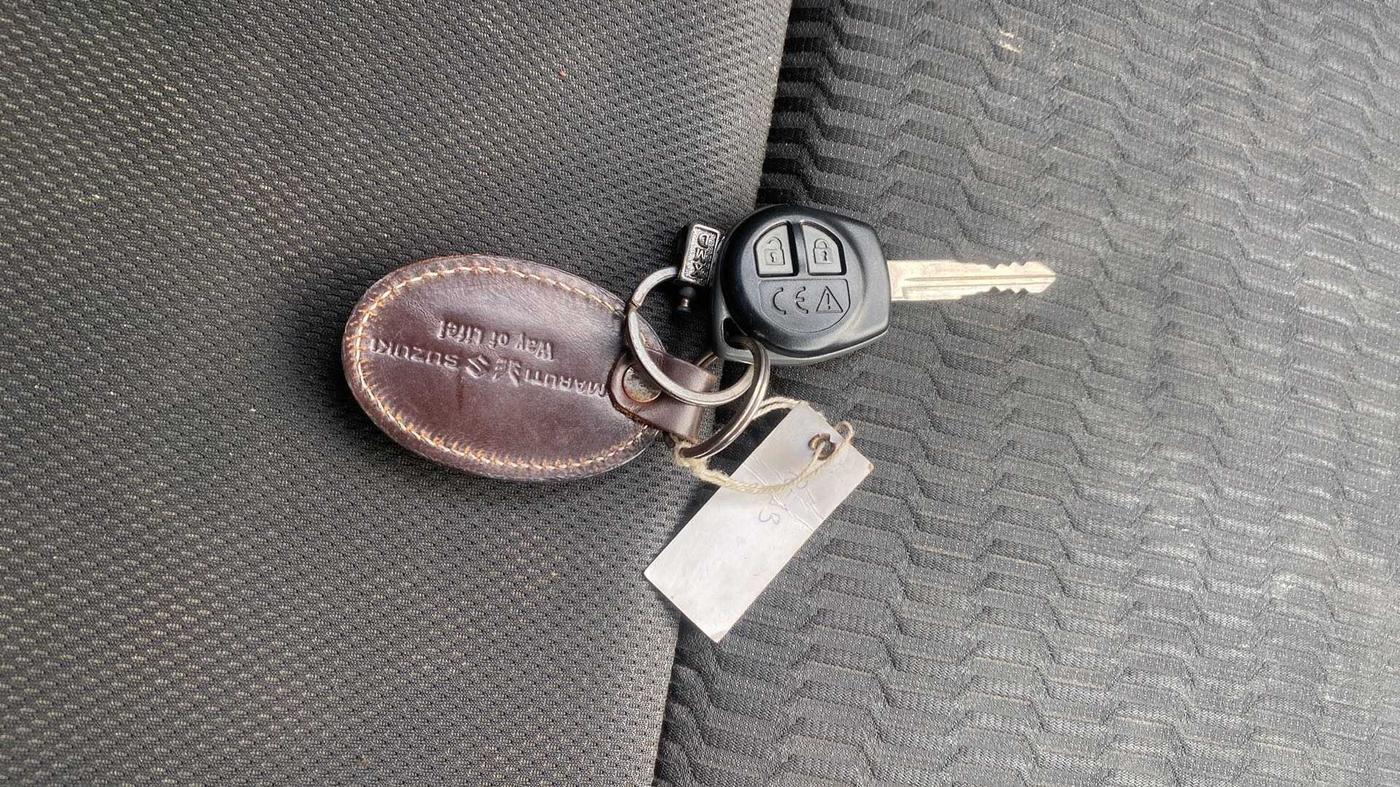 2021 Maruti Vitara Brezza LXI, Petrol, Manual, 34,595 km, Key Close Up