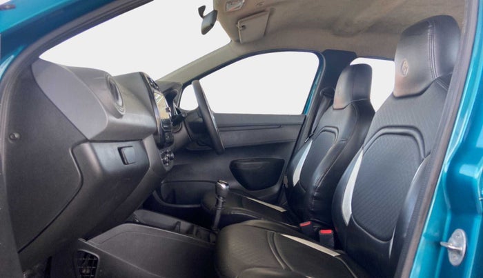 2020 Renault Kwid RXT 1.0 (O), Petrol, Manual, 39,509 km, Right Side Front Door Cabin
