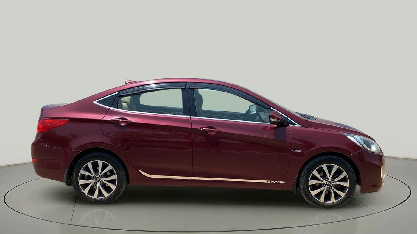 2013 Hyundai Verna FLUIDIC 1.6 CRDI SX, Diesel, Manual, 75,168 km, Right Side