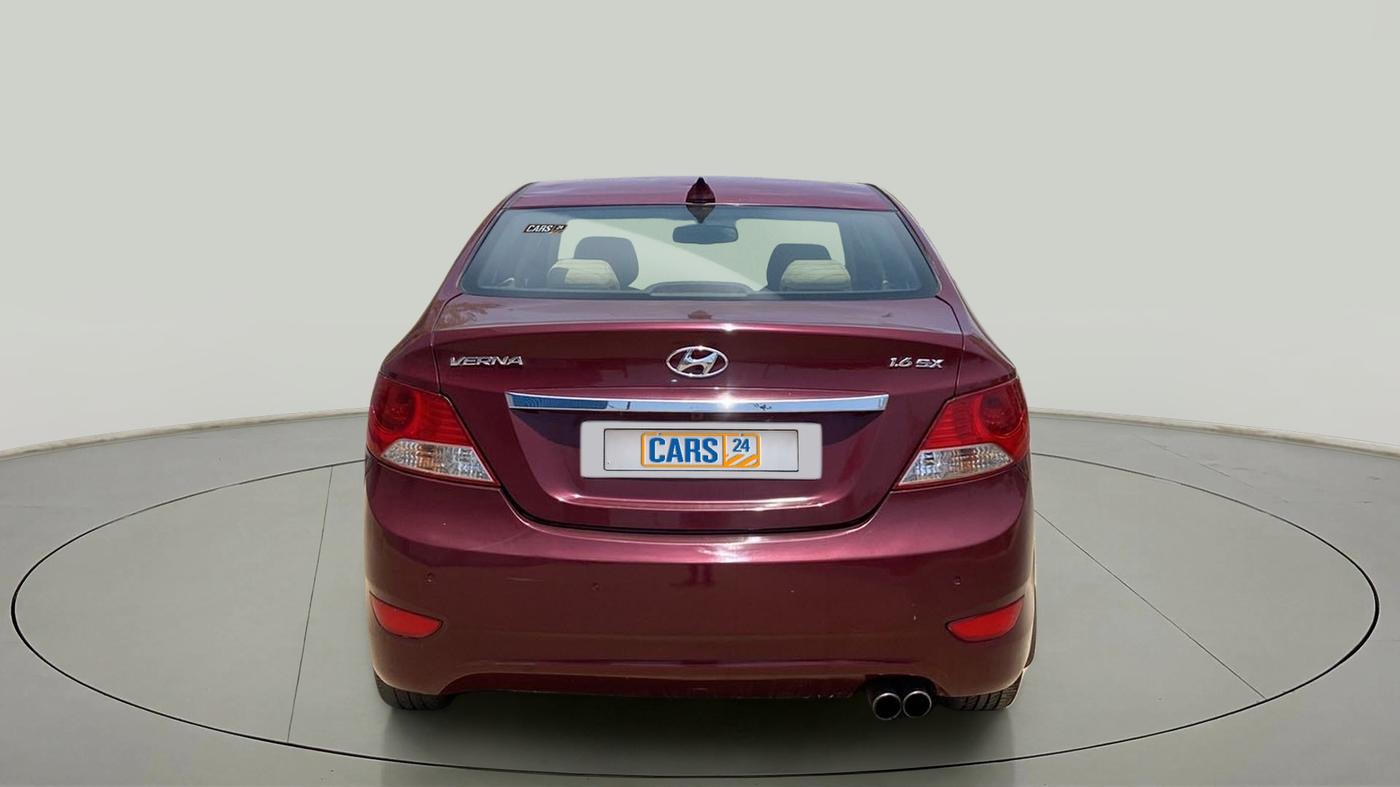 2013 Hyundai Verna FLUIDIC 1.6 CRDI SX, Diesel, Manual, 75,168 km, Back/Rear