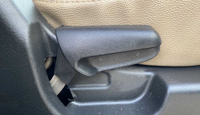 2018 Maruti Wagon R 1.0 VXI + (O) AMT, Petrol, Automatic, 39,881 km, Driver Side Adjustment Panel