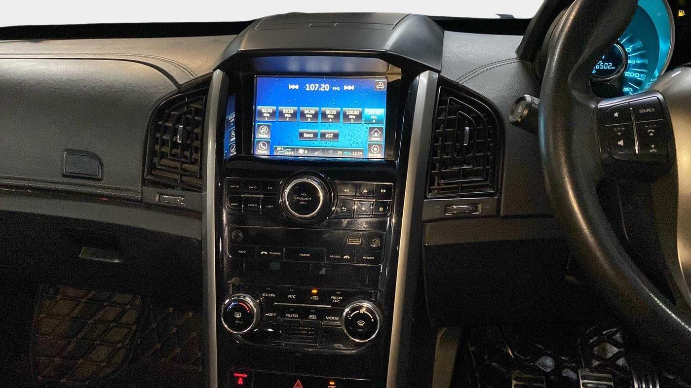 2018 Mahindra XUV500 W11, Diesel, Manual, 76,476 km, Air Conditioner