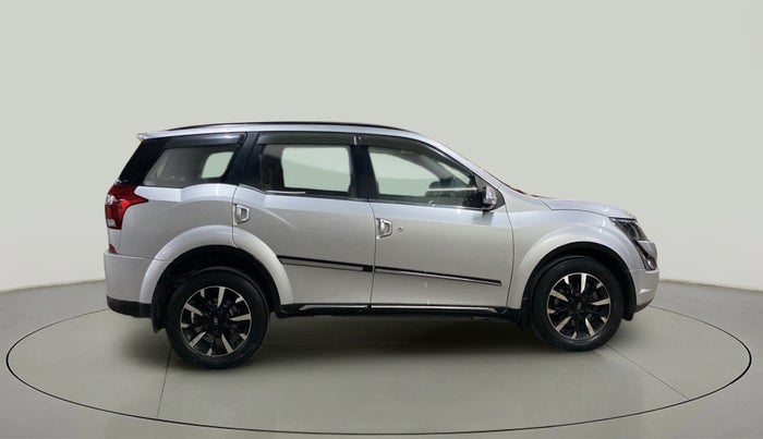 2018 Mahindra XUV500 W11, Diesel, Manual, 76,476 km, Right Side View