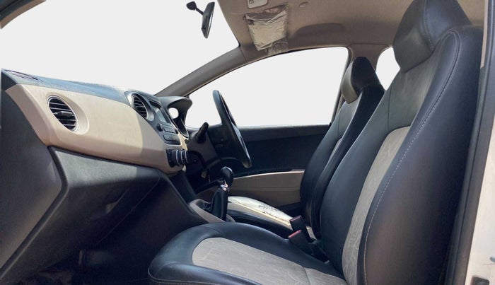 2017 Hyundai Grand i10 SPORTZ 1.2 KAPPA VTVT, Petrol, Manual, 82,136 km, Right Side Front Door Cabin