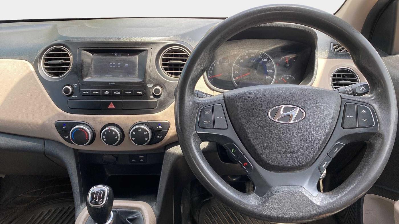 2017 Hyundai Grand i10 SPORTZ 1.2 KAPPA VTVT, Petrol, Manual, 82,136 km, Steering Wheel Close Up