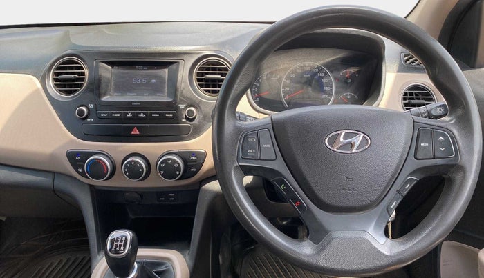 2017 Hyundai Grand i10 SPORTZ 1.2 KAPPA VTVT, Petrol, Manual, 82,136 km, Steering Wheel Close Up