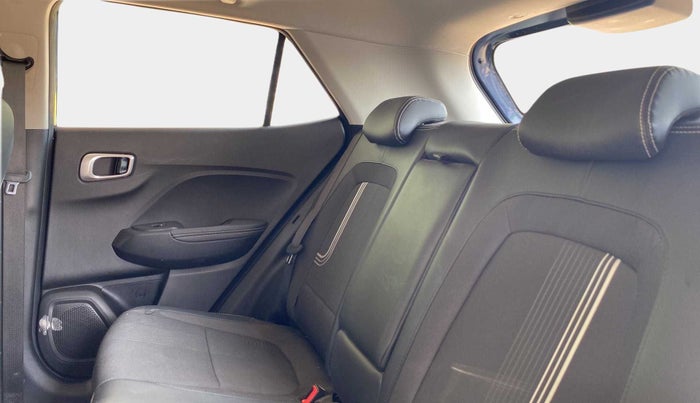 2022 Hyundai VENUE SX 1.0 (O) TURBO IMT, Petrol, Manual, 19,887 km, Right Side Rear Door Cabin