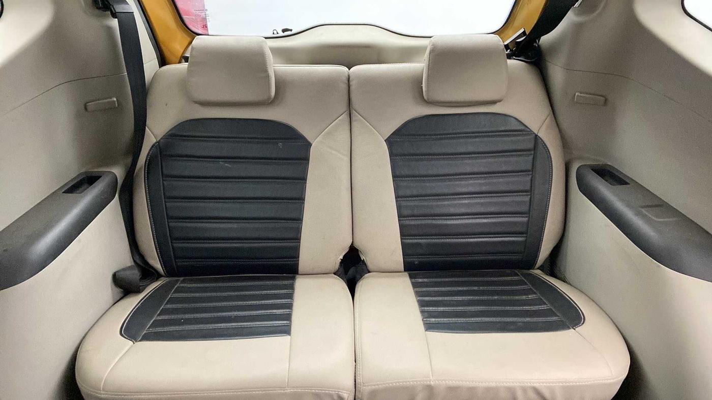 2021 Renault TRIBER RXE MT, Petrol, Manual, 28,929 km, Third Seat Row ( optional )