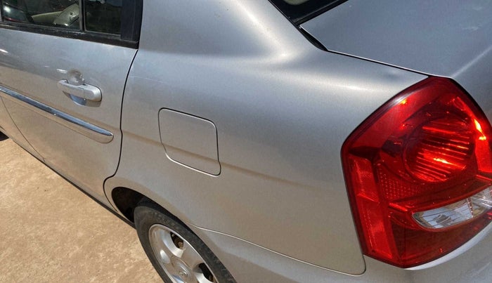 2010 Hyundai Verna TRANSFORM 1.6 SX VTVT, Petrol, Manual, 1,14,988 km, Left quarter panel - Slightly dented
